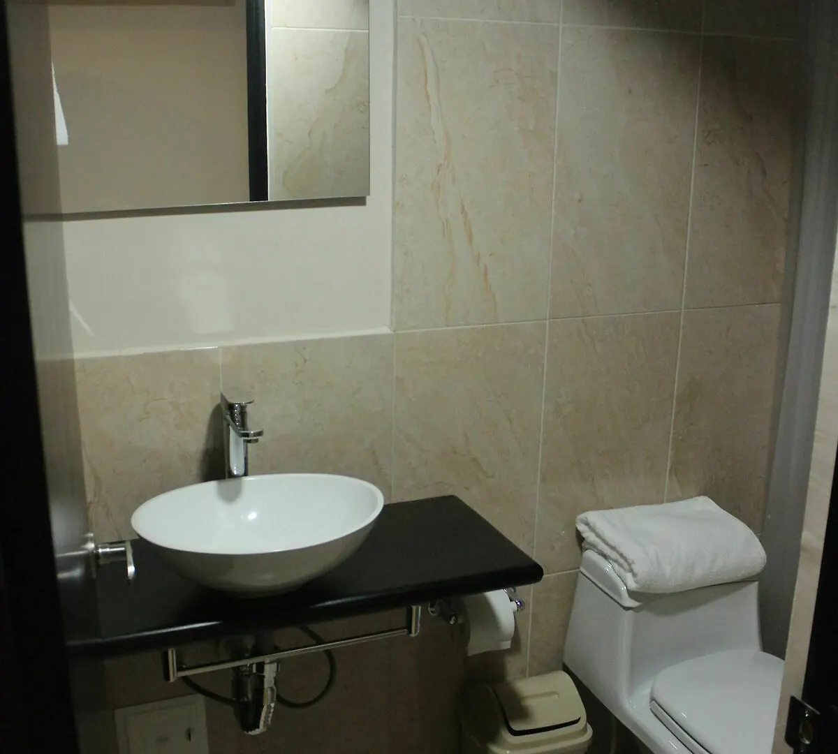 Hotel Casa La Fleur Medellín 2*,  Colômbia