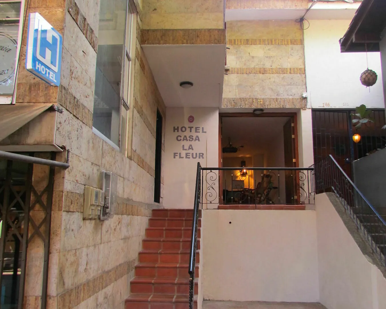 מדיין Hotel Casa La Fleur 2*,