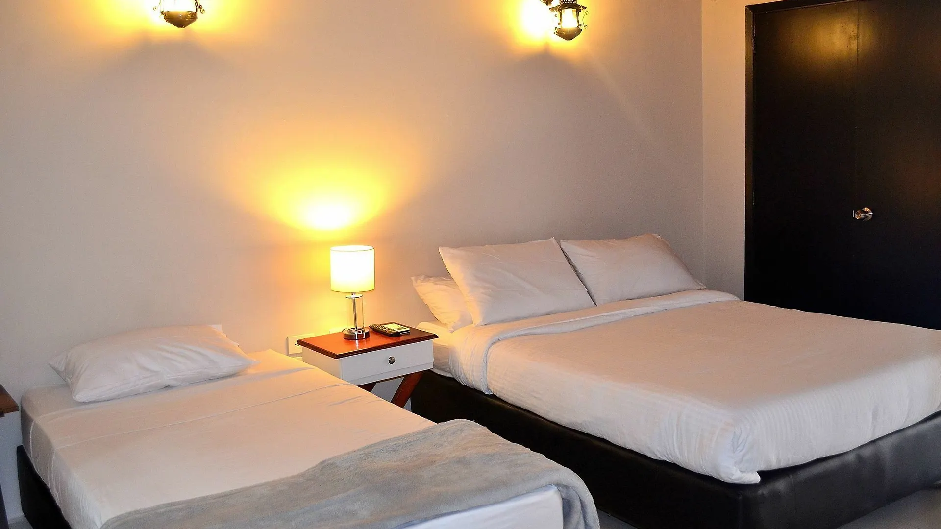**  Hotel Casa La Fleur Medellin Colombia